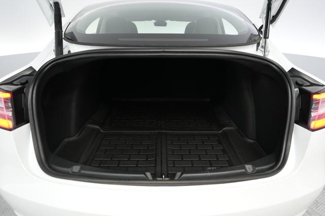 2023 Tesla Model 3 — photo 6 of 24