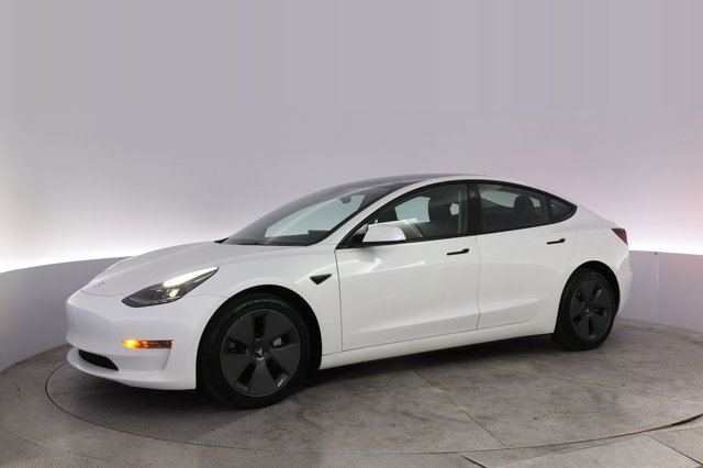2023 Tesla Model 3 — photo 14 of 24