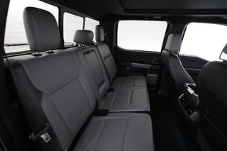 2023 Ford F-150 Lightning — photo 4 of 15
