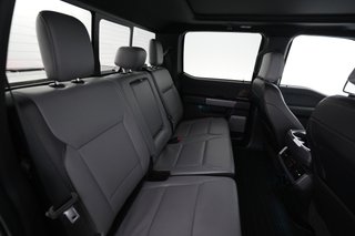 2023 Ford F-150 Lightning — photo 4 of 15