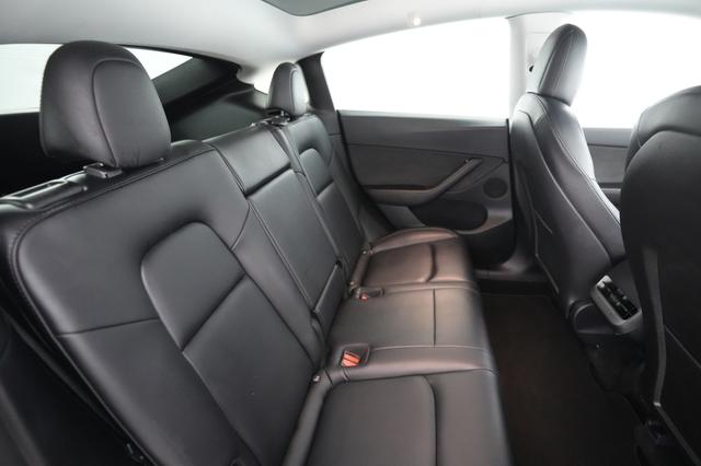 2022 Tesla Model Y — photo 4 of 24