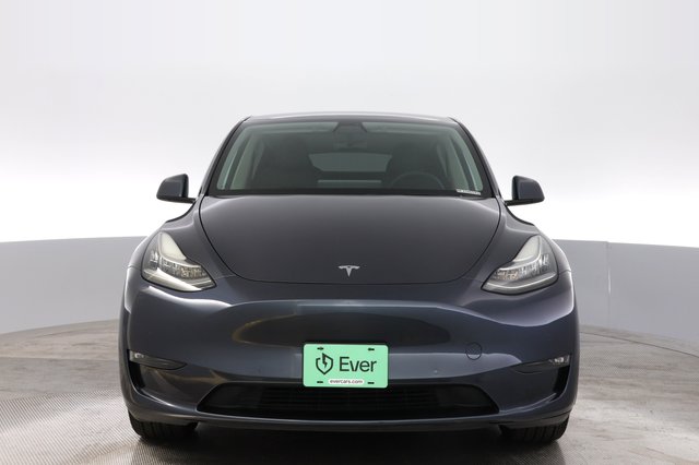 2022 Tesla Model Y — photo 9 of 24