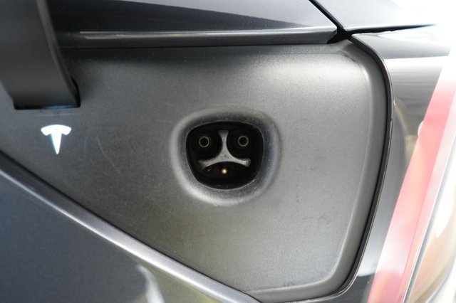 2022 Tesla Model Y — photo 8 of 24