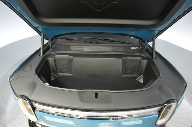 2025 Rivian R1T — photo 20 of 21