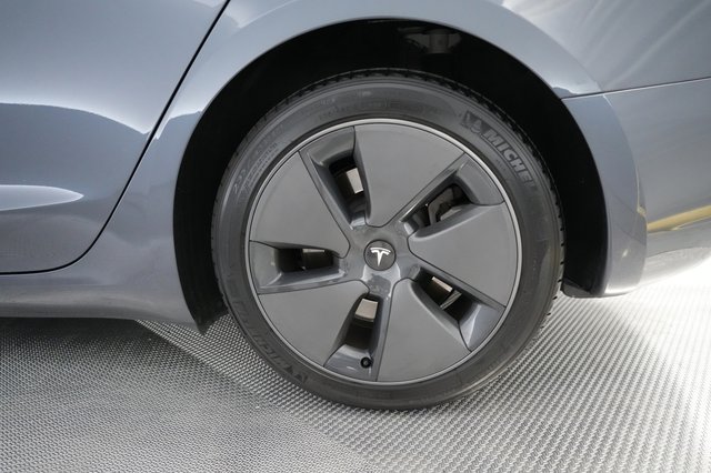 2023 Tesla Model 3 — photo 16 of 23