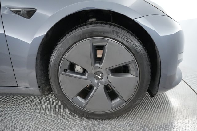 2023 Tesla Model 3 — photo 7 of 23