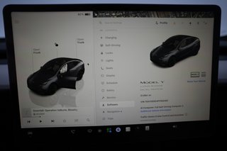 2023 Tesla Model Y — photo 5 of 28