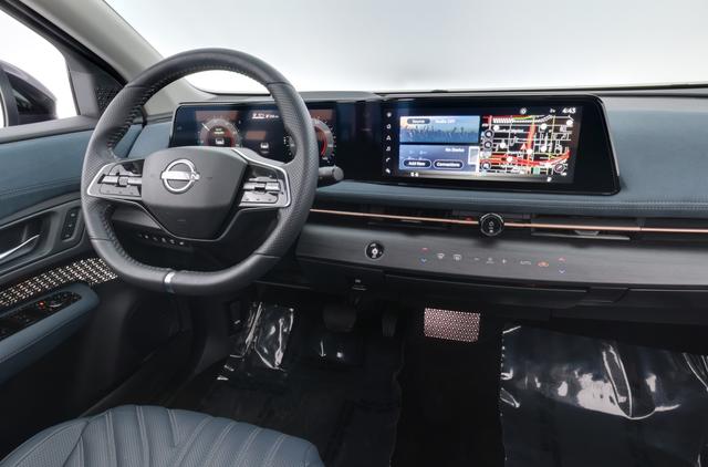 2023 Nissan Ariya — photo 3 of 30