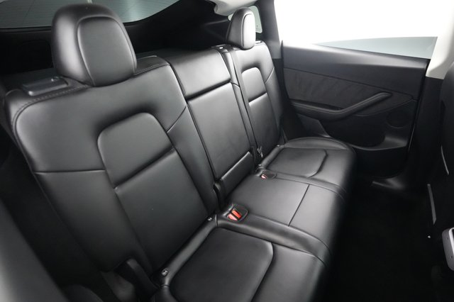 2023 Tesla Model Y — photo 4 of 21