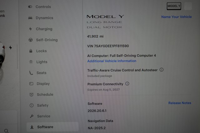 2023 Tesla Model Y — photo 5 of 21