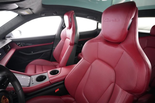 2020 Porsche Taycan — photo 3 of 25