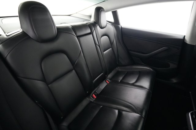 2018 Tesla Model 3 — photo 4 of 30