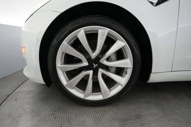 2018 Tesla Model 3 — photo 15 of 30