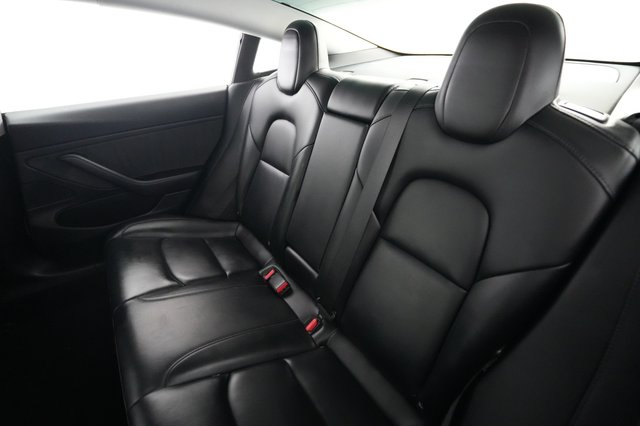 2018 Tesla Model 3 — photo 19 of 30
