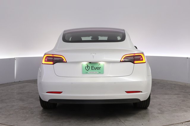 2018 Tesla Model 3 — photo 12 of 30
