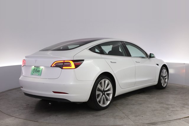 2018 Tesla Model 3 — photo 2 of 30