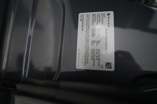 2024 Rivian R1S — photo 26 of 26