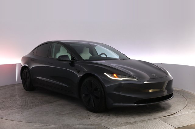 2024 Tesla Model 3 — photo 10 of 24