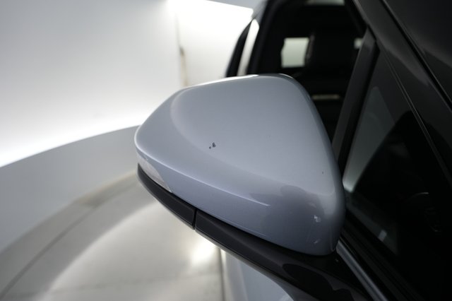 2023 Rivian R1T — photo 26 of 27