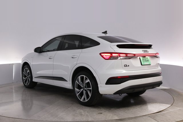 2023 Audi Q4 Sportback e-tron — photo 13 of 23
