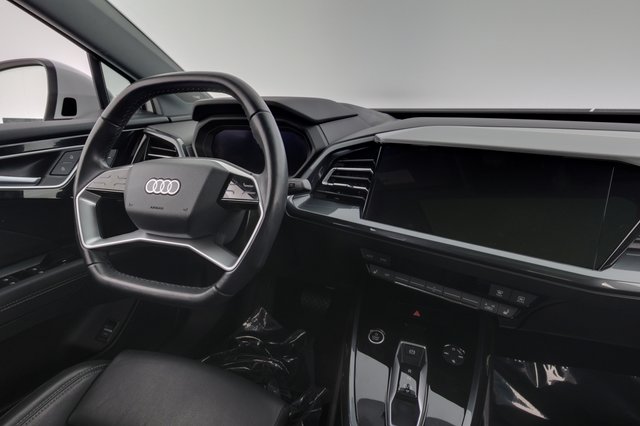 2023 Audi Q4 Sportback e-tron — photo 20 of 23