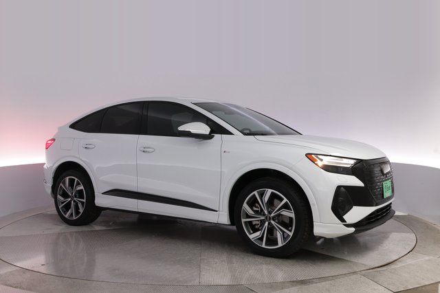 2023 Audi Q4 Sportback e-tron — photo 11 of 23