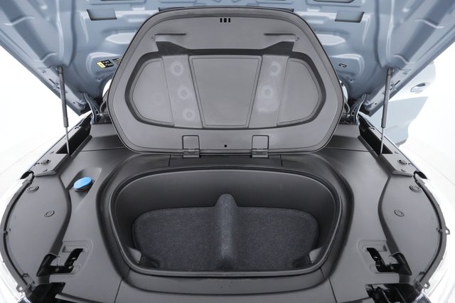 2022 Volvo XC40 Recharge — photo 24 of 28