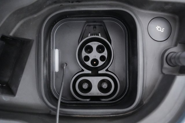 2022 Volvo XC40 Recharge — photo 26 of 28