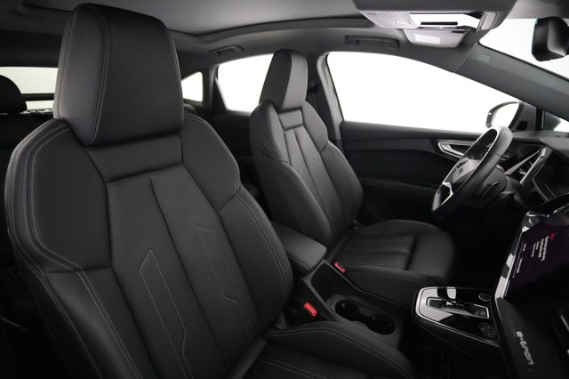 2023 Audi Q4 Sportback e-tron — photo 18 of 22