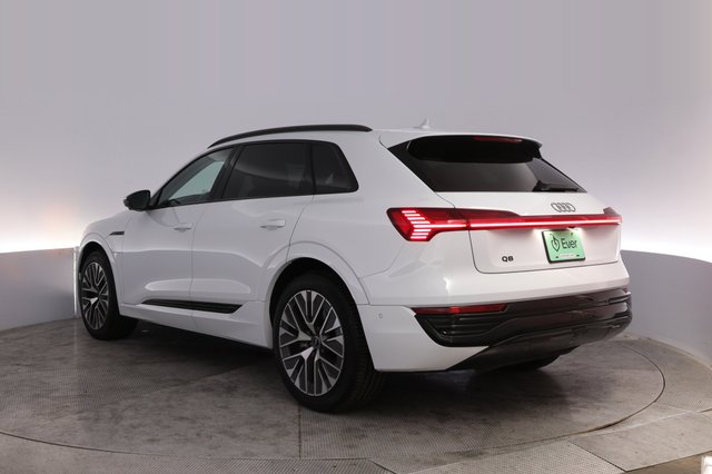 2024 Audi Q8 e-tron — photo 13 of 25