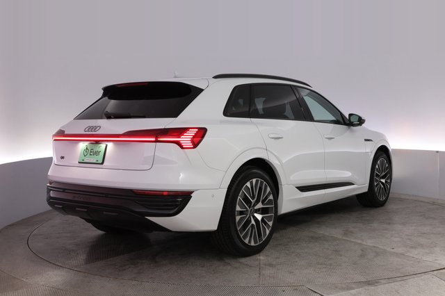 2024 Audi Q8 e-tron — photo 2 of 25