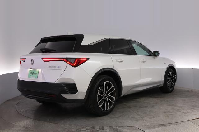 2024 Acura ZDX — photo 2 of 24