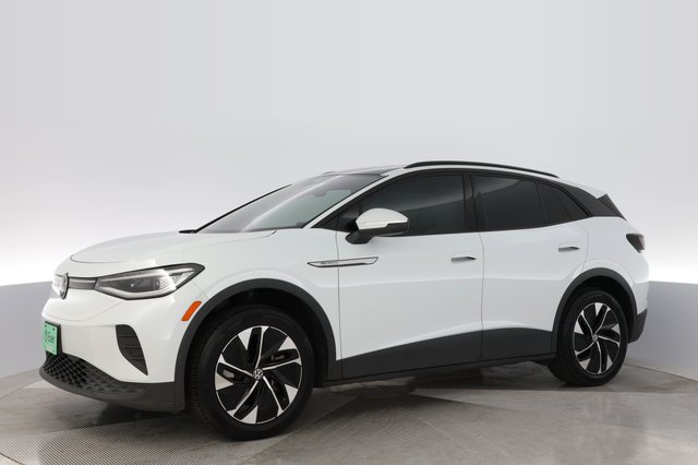 2022 Volkswagen ID.4 — photo 14 of 23
