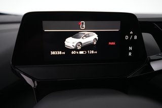 2022 Volkswagen ID.4 — photo 5 of 24