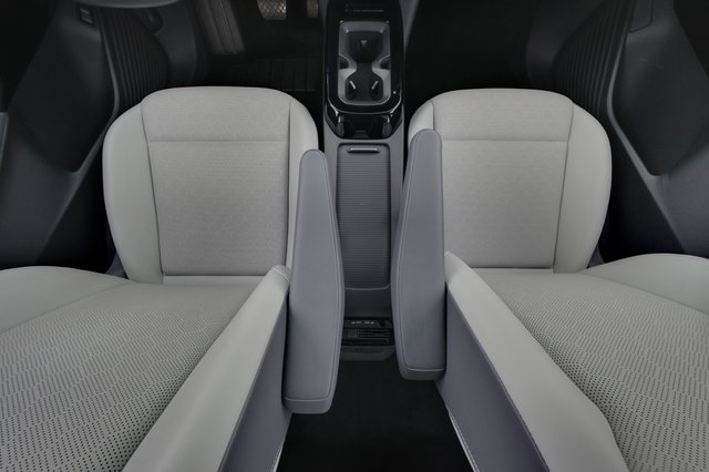 2022 Volkswagen ID.4 — photo 22 of 23