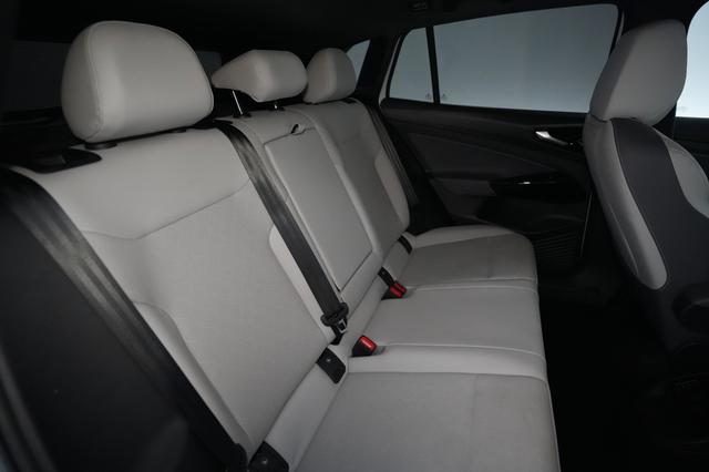 2022 Volkswagen ID.4 — photo 4 of 23