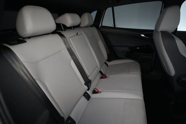 2022 Volkswagen ID.4 — photo 4 of 23