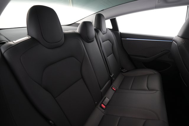 2024 Tesla Model 3 — photo 4 of 23