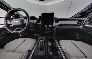 2023 Ford F-150 Lightning — photo 15 of 20