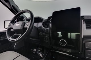 2023 Ford F-150 Lightning — photo 14 of 20