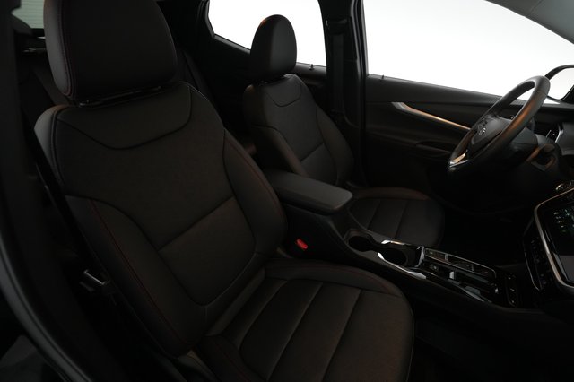 2023 Chevrolet Bolt EUV — photo 3 of 21