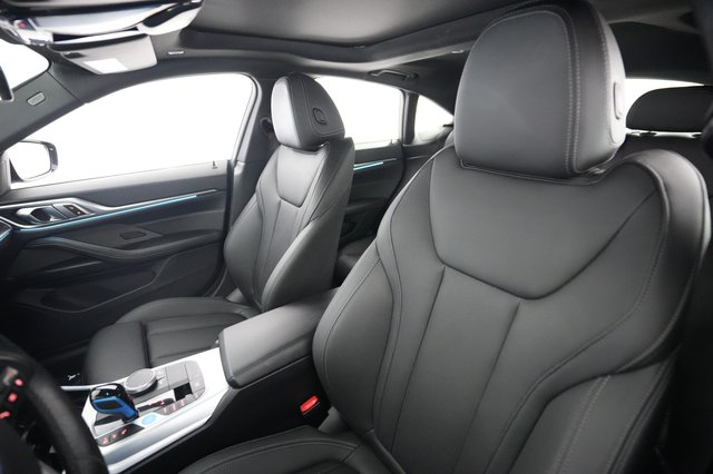 2023 BMW i4 — photo 3 of 23