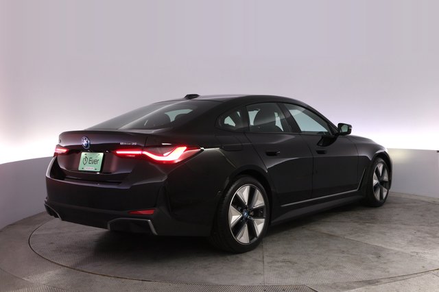 2023 BMW i4 — photo 2 of 23