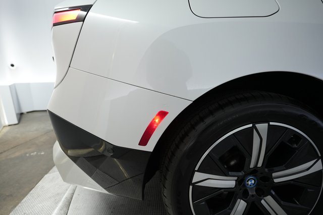 2024 BMW iX — photo 25 of 26
