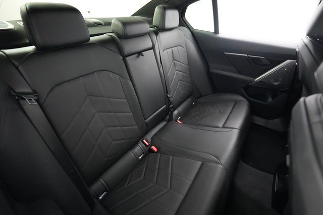 2024 BMW i5 — photo 4 of 23