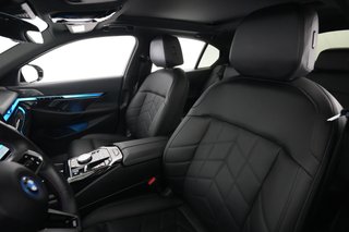 2024 BMW i5 — photo 3 of 23