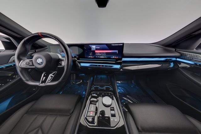 2024 BMW i5 — photo 20 of 23