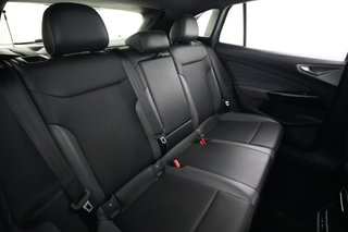 2023 Volkswagen ID.4 — photo 4 of 27