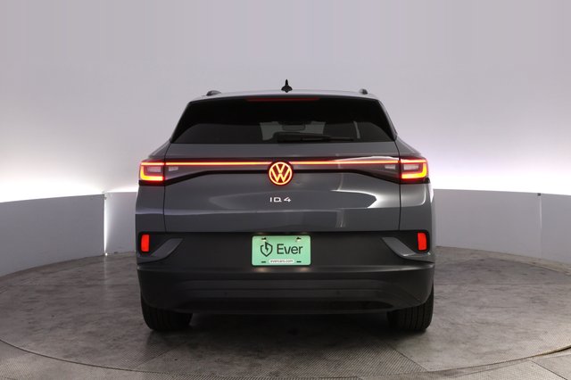 2023 Volkswagen ID.4 — photo 12 of 27