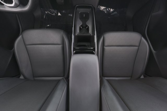 2023 Volkswagen ID.4 — photo 22 of 27